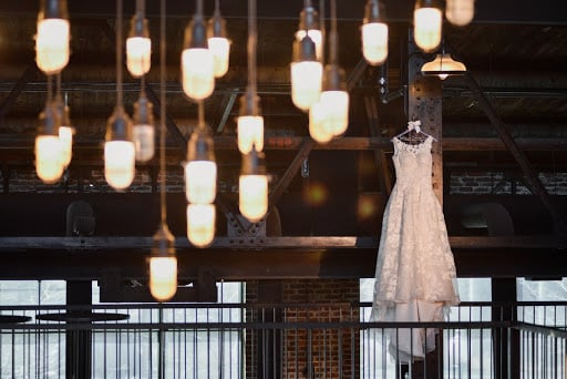 lighting-industrial-chic-wedding